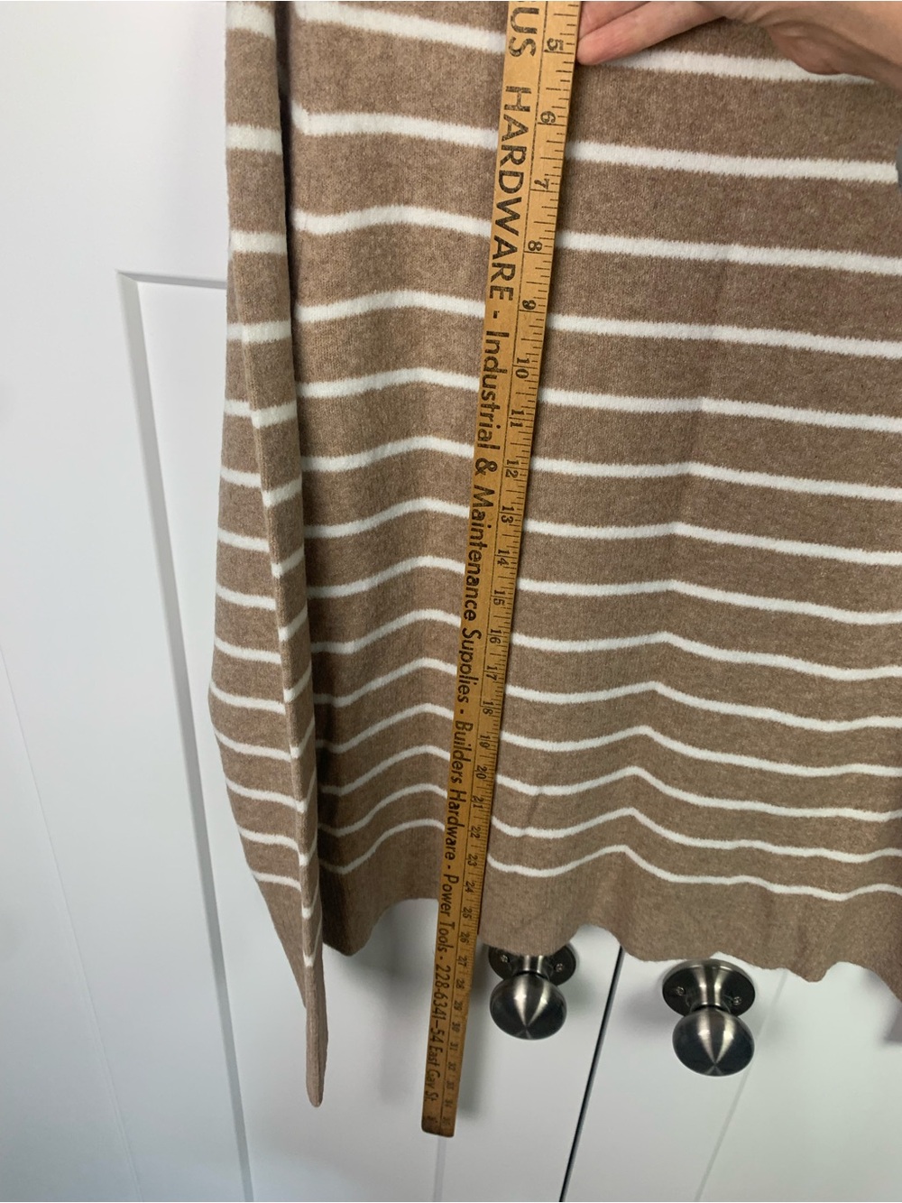 NWT J.Crew LARGE Crewneck Pullover Sweater Extra Soft Yarn Beige Ivory Stripe - Picture 5 of 6